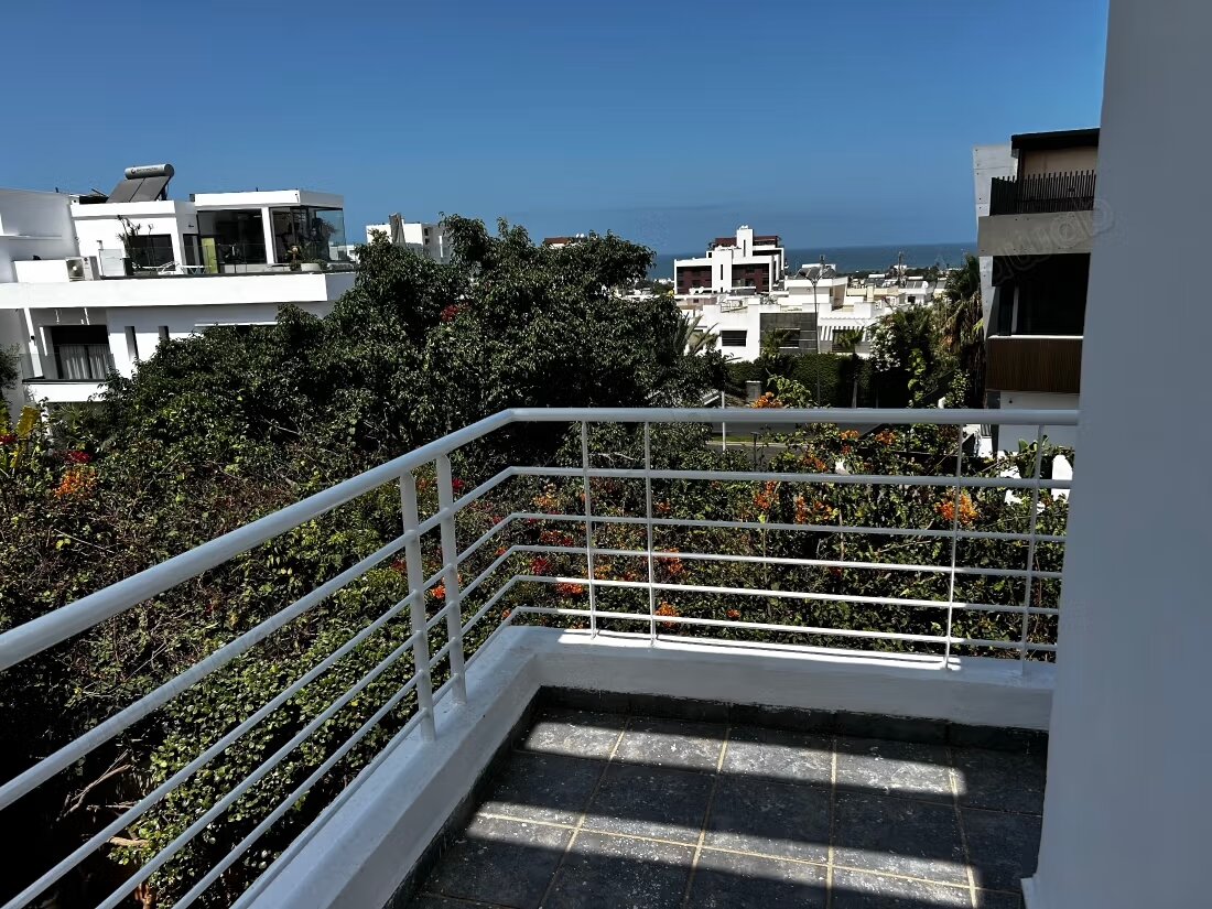 Villa 400 m² à louer à Casablanca — Photo 8