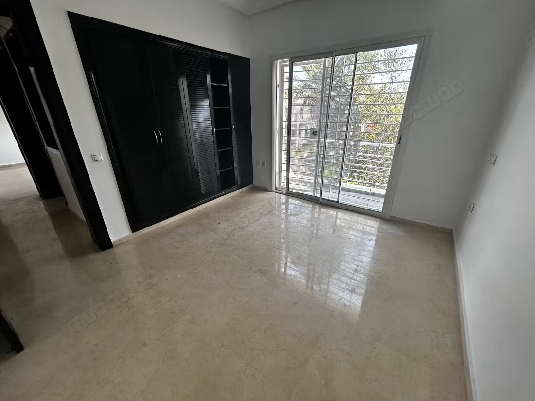 Villa 400 m² à louer à Casablanca — Photo 12