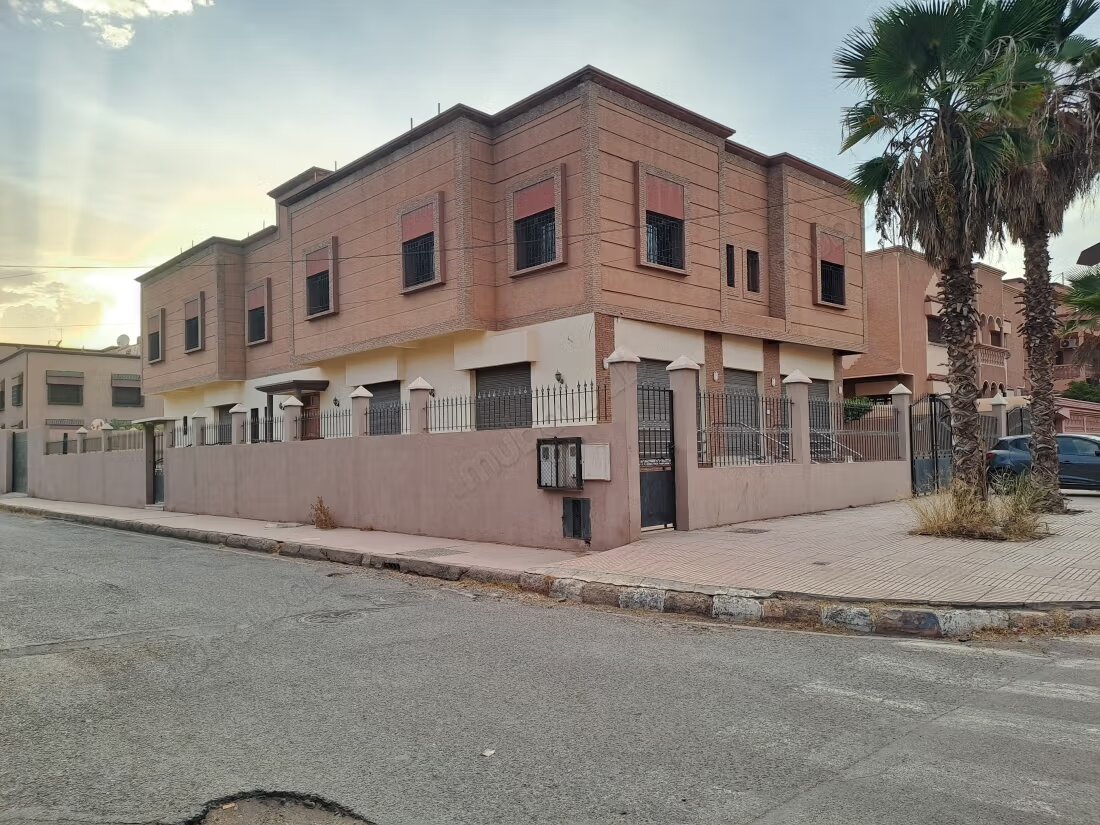 Villa 985 m² à vendre à Marrakech à Marrakech