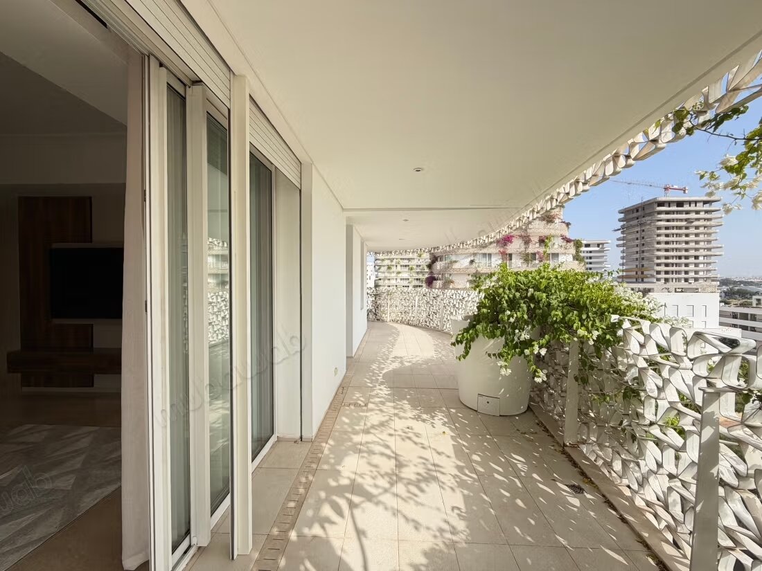 Apartment 155 m² for rent in Casablanca — Photo 3