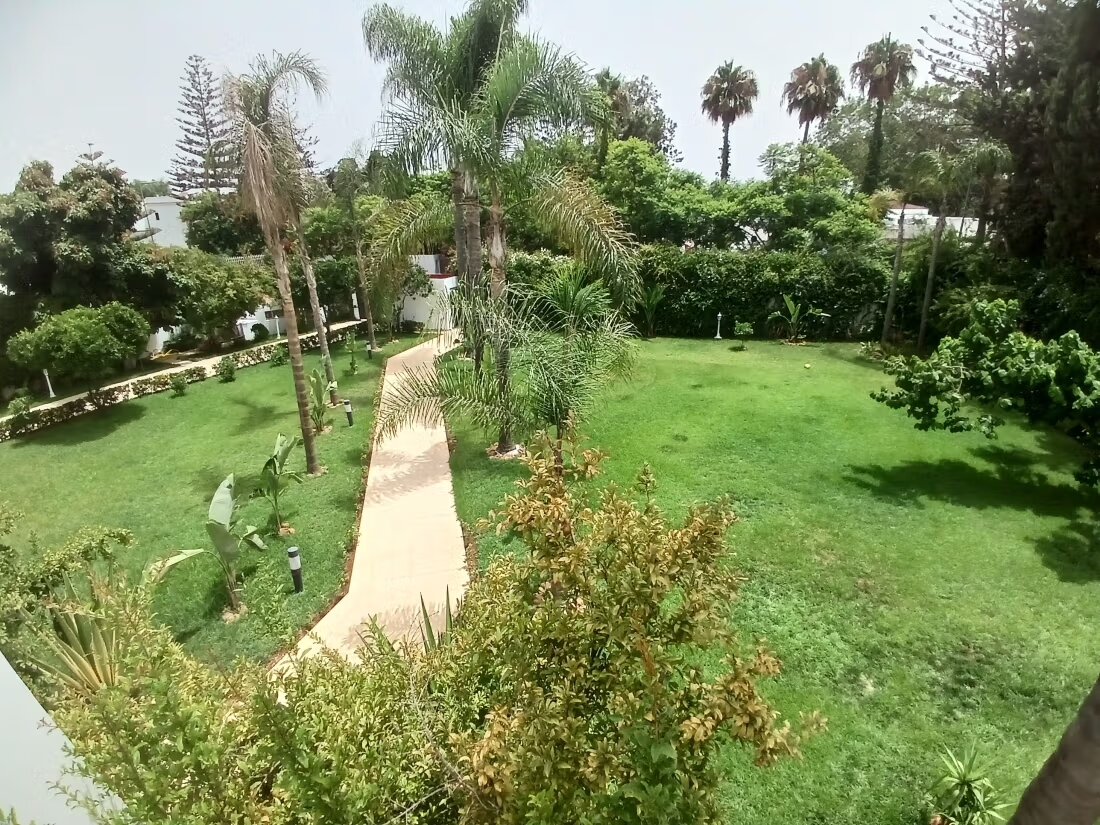 فيلا للإيجار في الرباط (سويّسي) — Photo 13