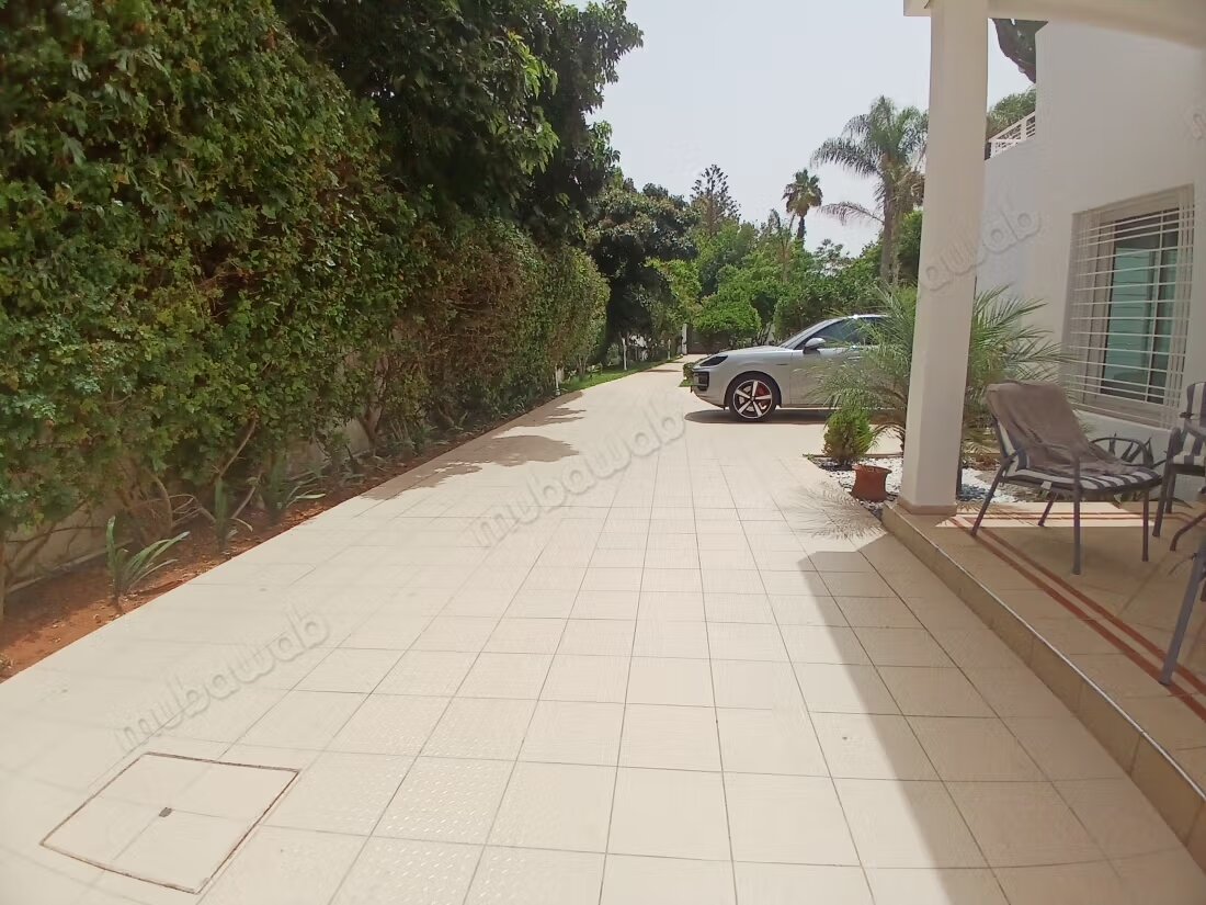 فيلا للإيجار في الرباط (سويّسي) — Photo 26