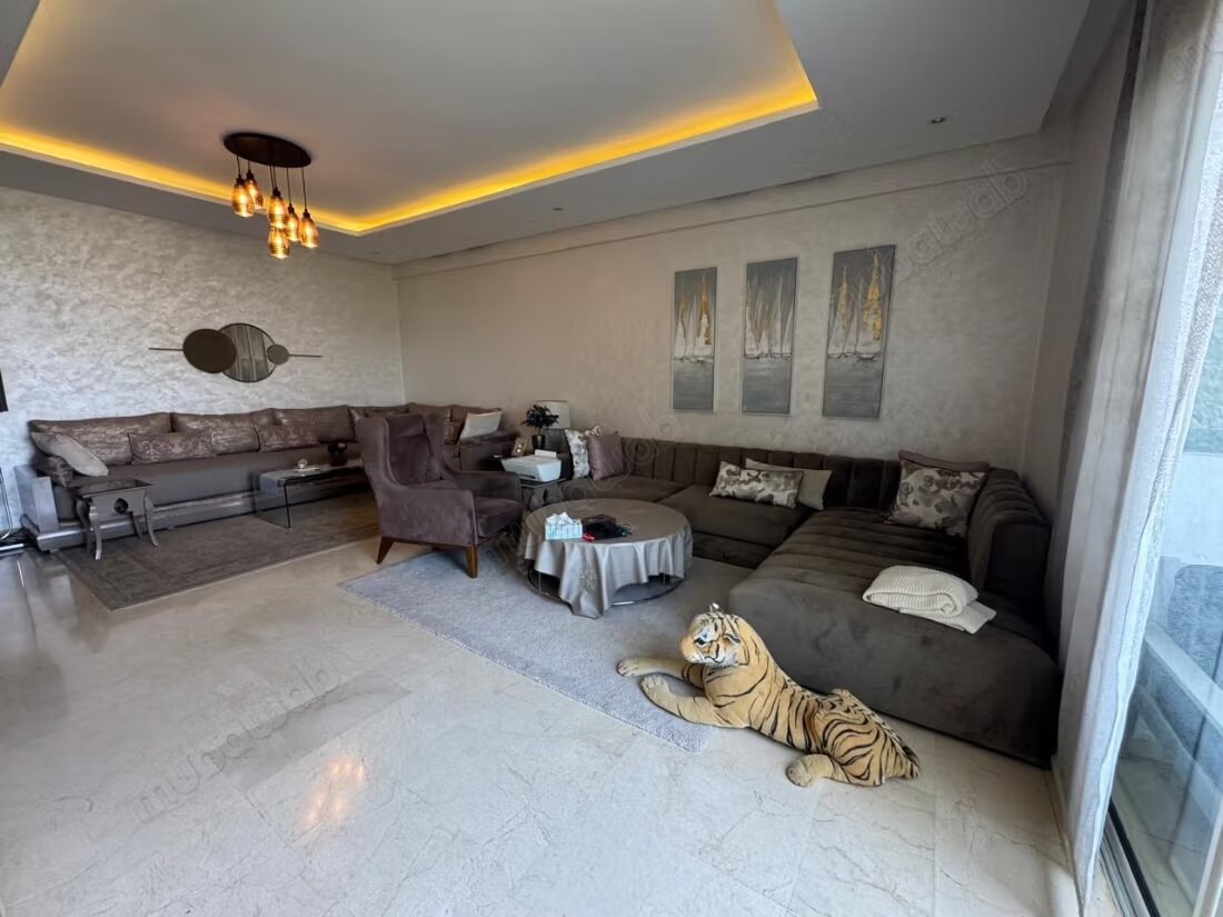 Apartment 167 sqm for rent in Rabat – Hay Riad à Rabat