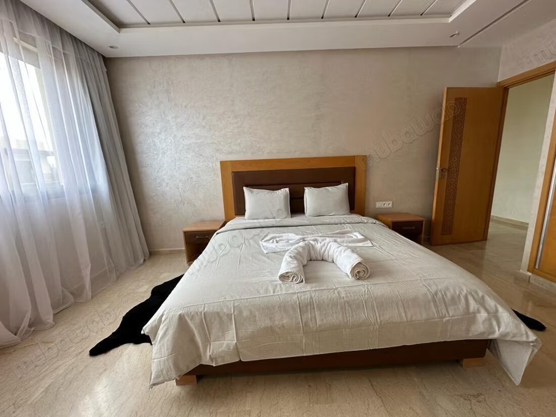 Villa for rent 270 m² in Marrakech — Photo 3