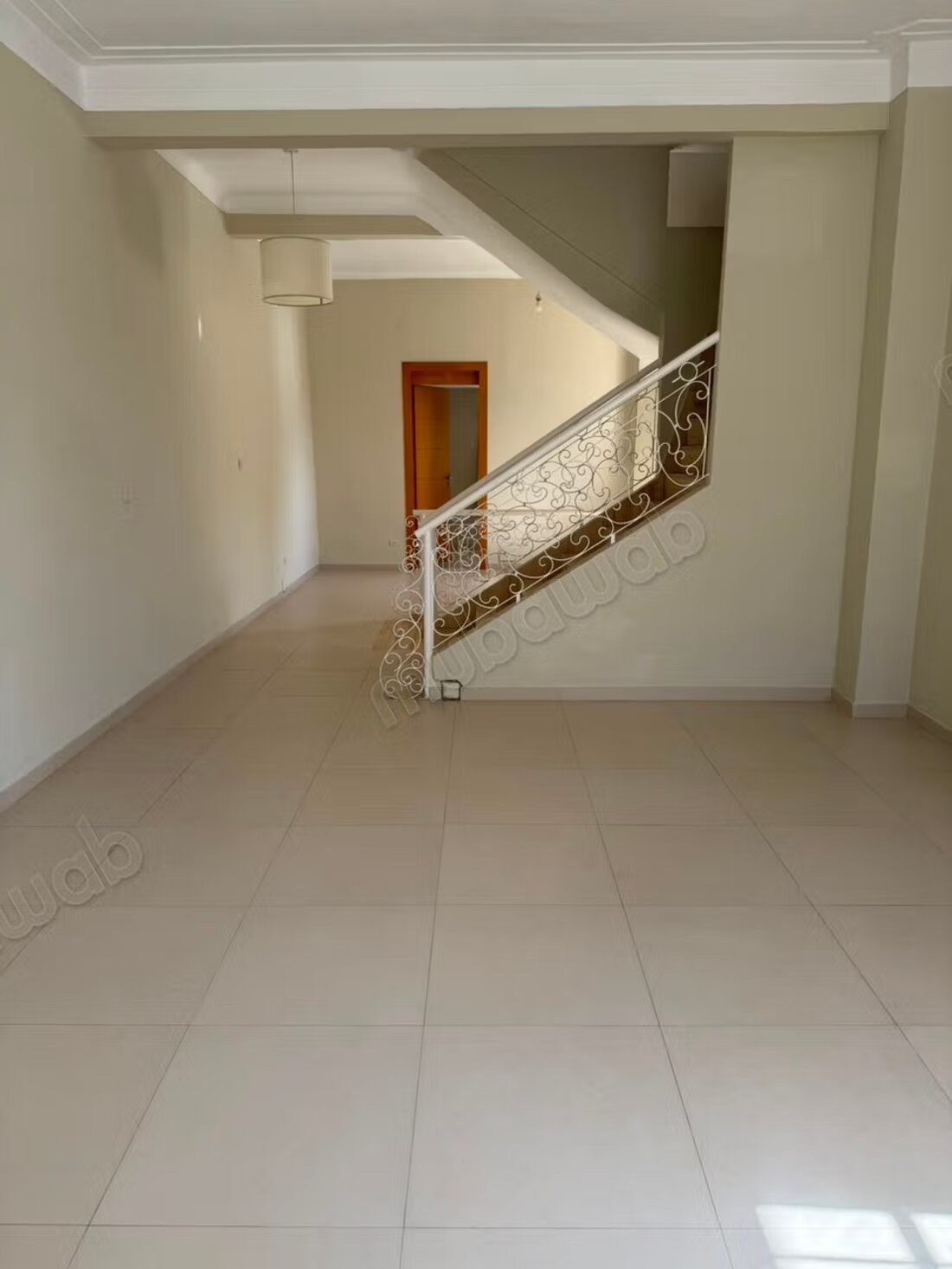 فيلا 250 م² للإيجار في الرباط (Hassan Centre Ville) — Photo 6