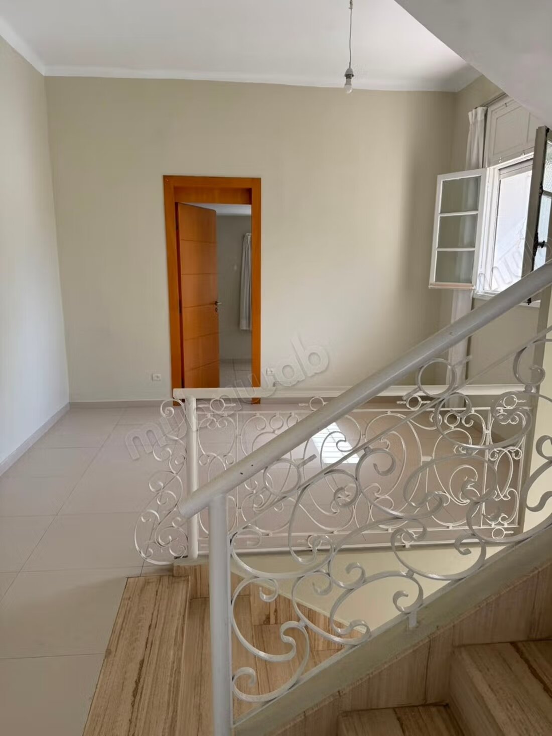 فيلا 250 م² للإيجار في الرباط (Hassan Centre Ville) — Photo 10