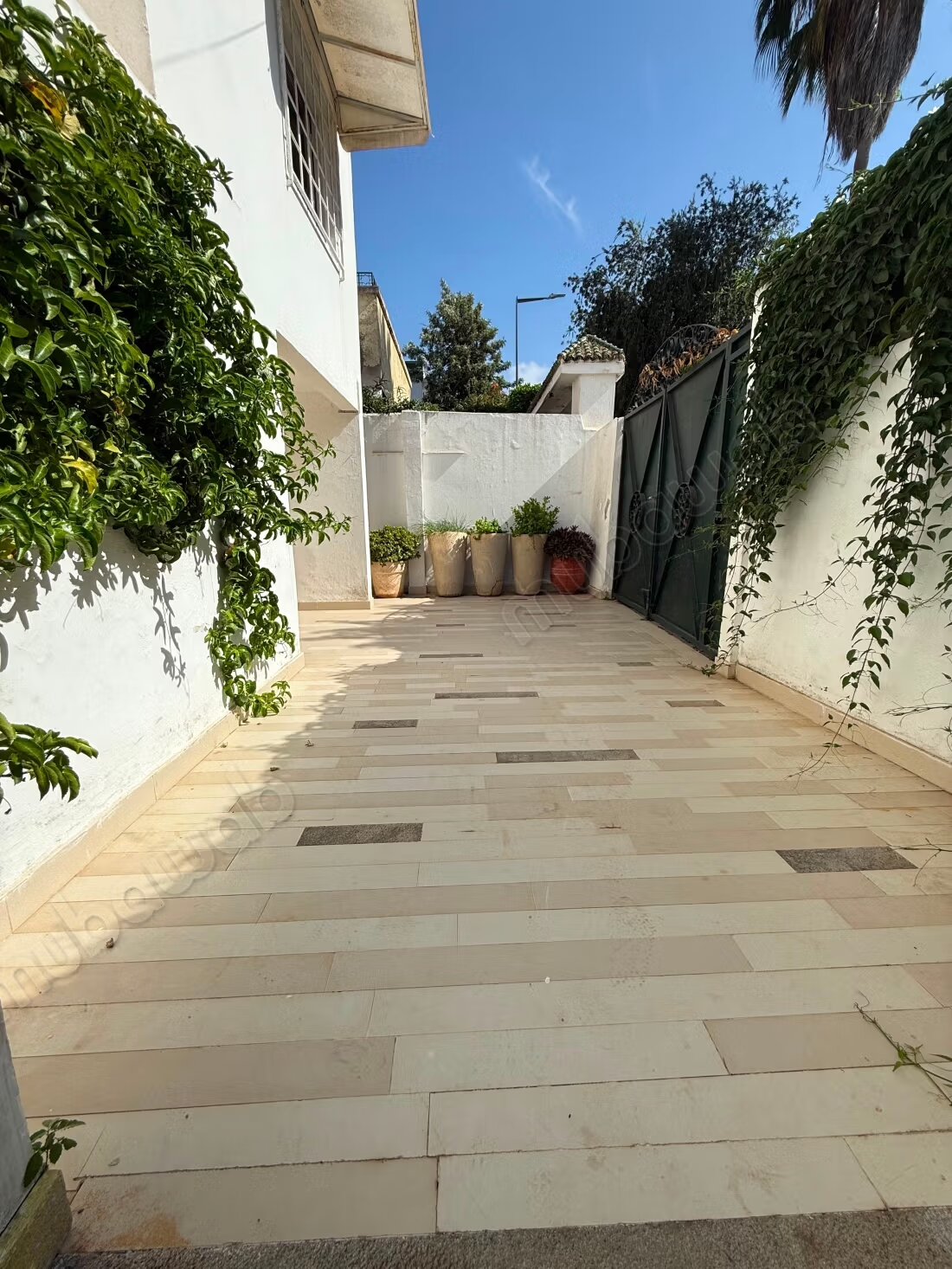 فيلا 250 م² للإيجار في الرباط (Hassan Centre Ville) — Photo 30