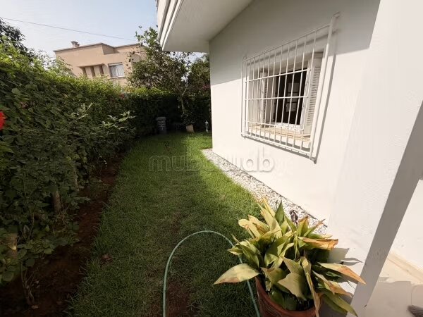 فيلا 250 م² للإيجار في الرباط (Hassan Centre Ville) — Photo 33