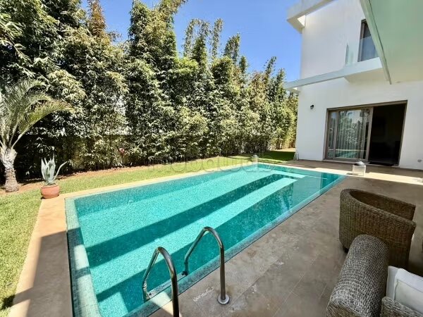 فيلا 520 م² للإيجار — Photo 25