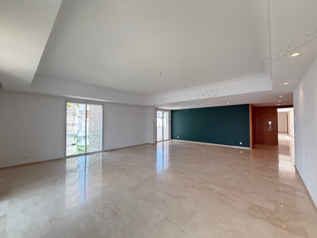 Appartement 415 m² à louer à الدار البيضاء — Photo 6