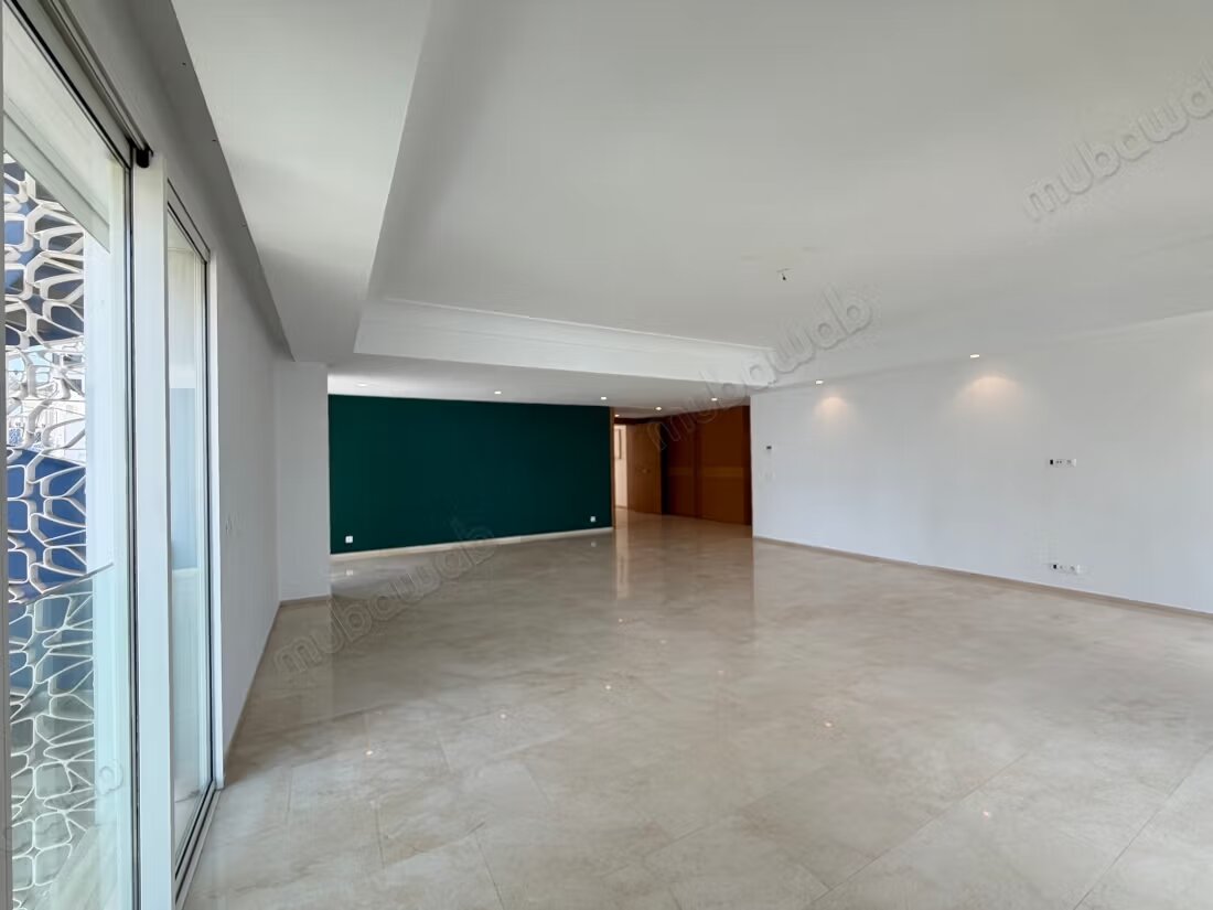 Appartement 415 m² à louer à الدار البيضاء — Photo 7