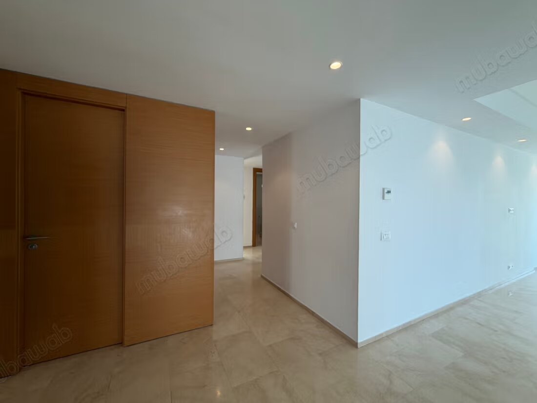 Appartement 415 m² à louer à الدار البيضاء — Photo 9