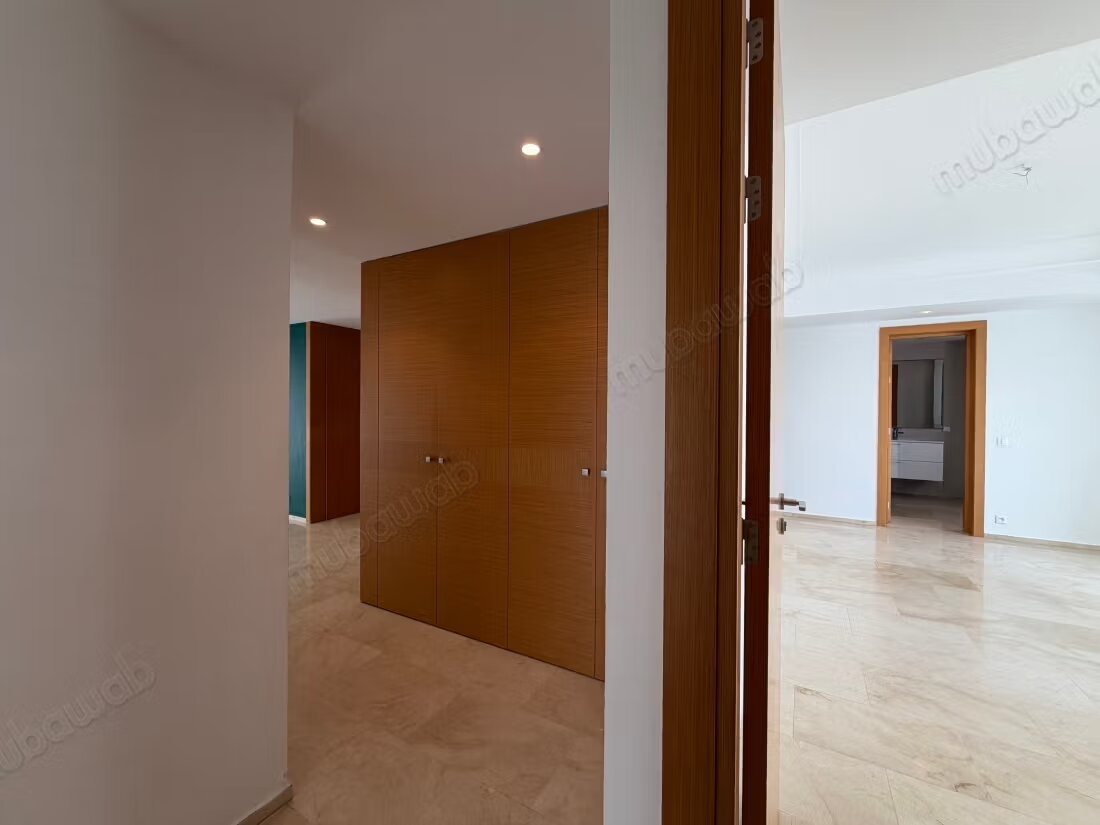 Appartement 415 m² à louer à الدار البيضاء — Photo 12