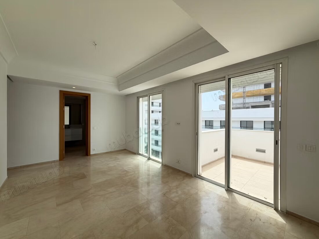 Appartement 415 m² à louer à الدار البيضاء — Photo 17