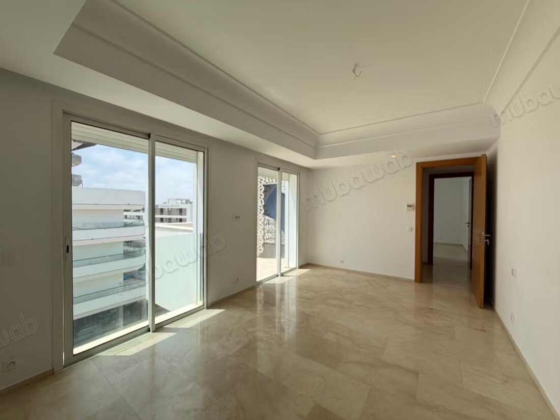 Appartement 415 m² à louer à الدار البيضاء — Photo 18