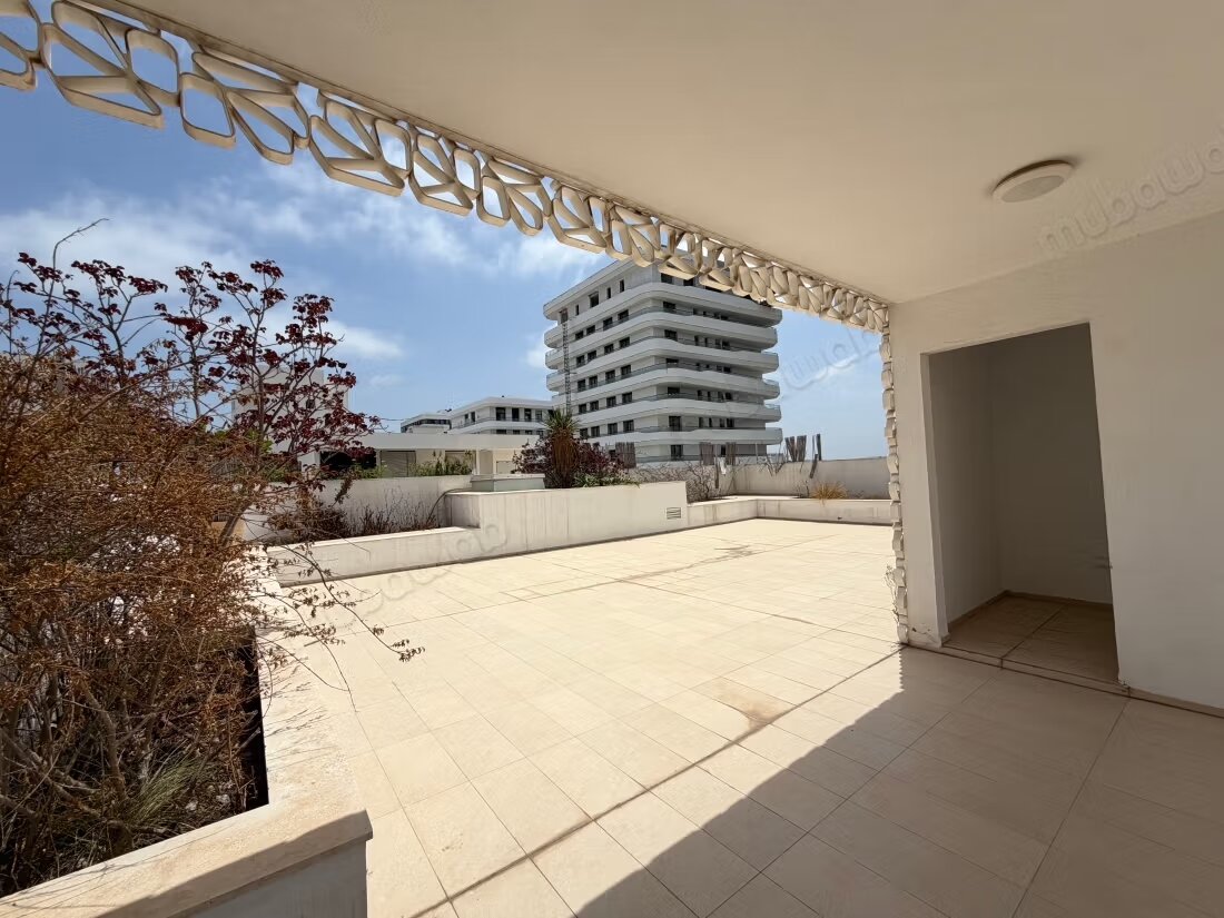 Appartement 415 m² à louer à الدار البيضاء — Photo 22