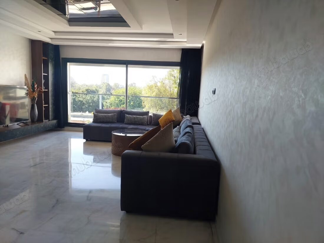 Apartment 130 m² for rent in الدار البيضاء — Photo 3