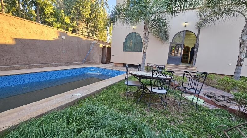 Villa 700 m² for rent in Marrakech — Photo 15