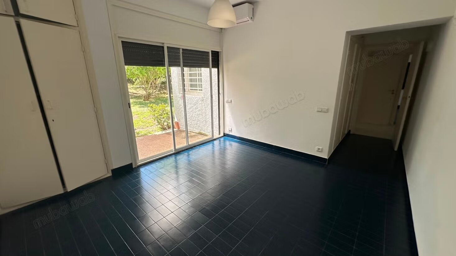 Villa 400 m² for rent in Rabat – Souissi — Photo 8