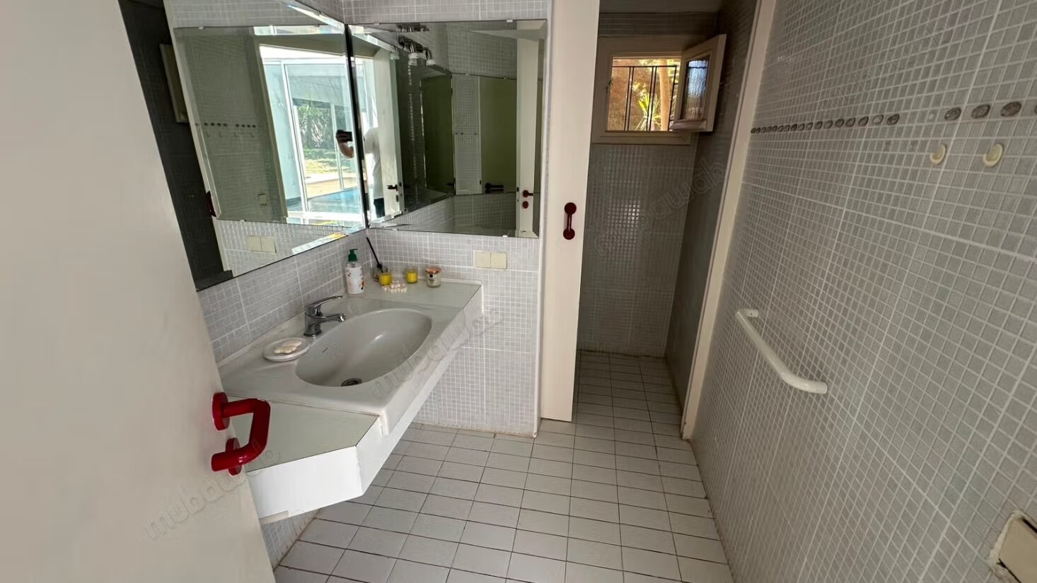 Villa 400 m² for rent in Rabat – Souissi — Photo 13