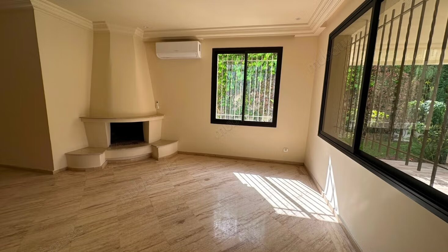 Villa 700 m² à louer à Rabat – Hay Riad — Photo 5