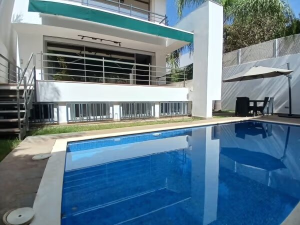 Villa 700 m² à louer à Rabat – Hay Riad — Photo 18