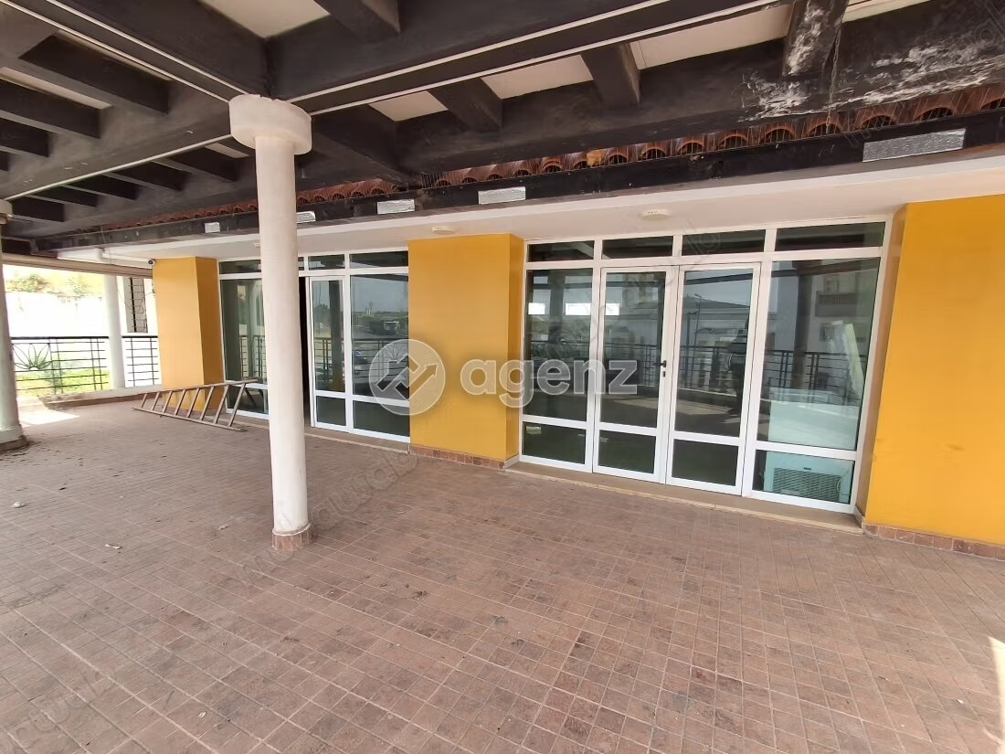 Bureau 231 m² à louer à Rabat — Photo 4