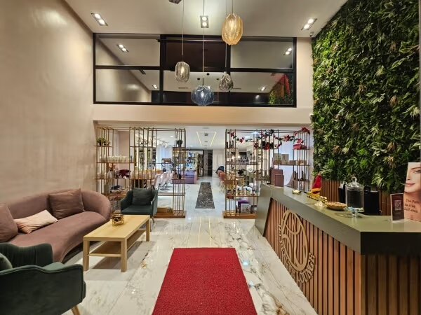 Office 174 m² for Sale in Casablanca — Photo 8