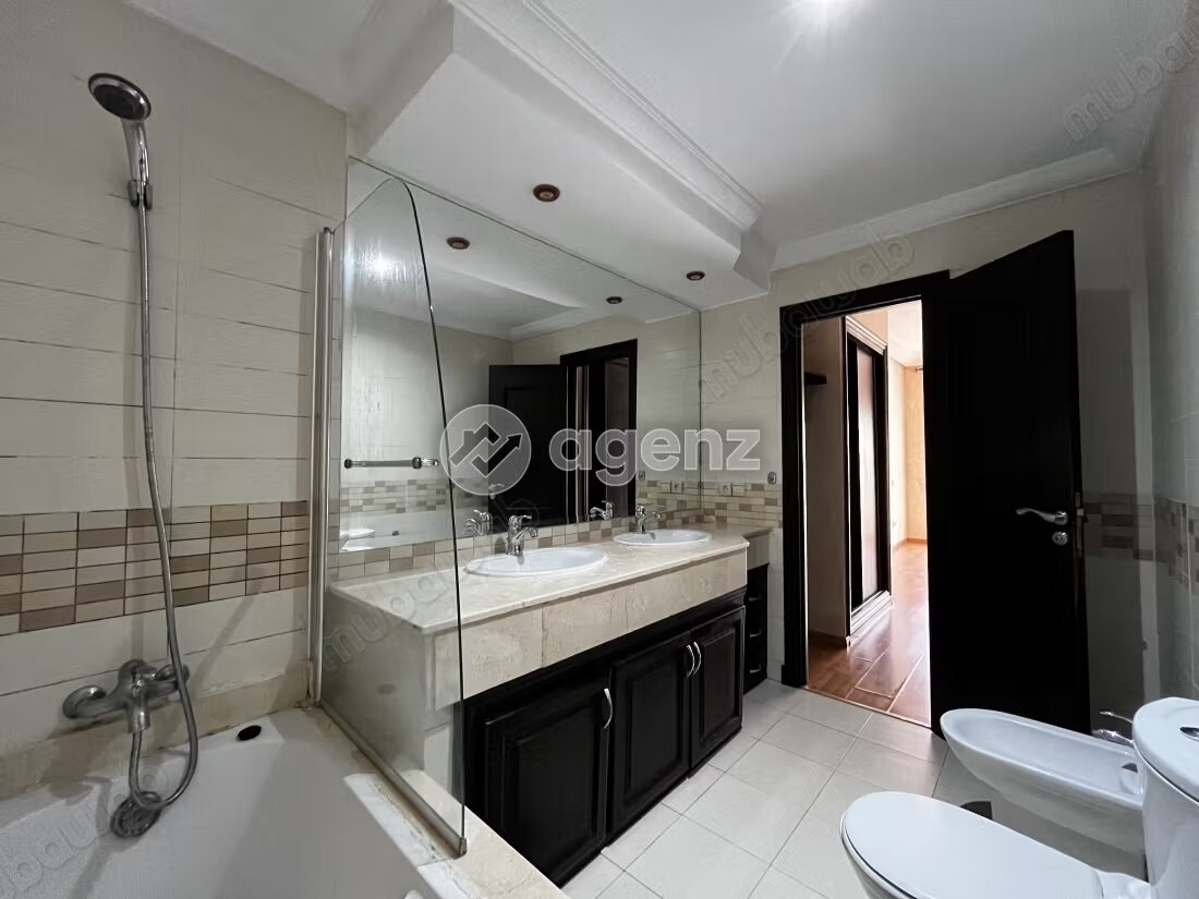 Apartment 136 m² for Sale in Casablanca (Val Fleurie) — Photo 21