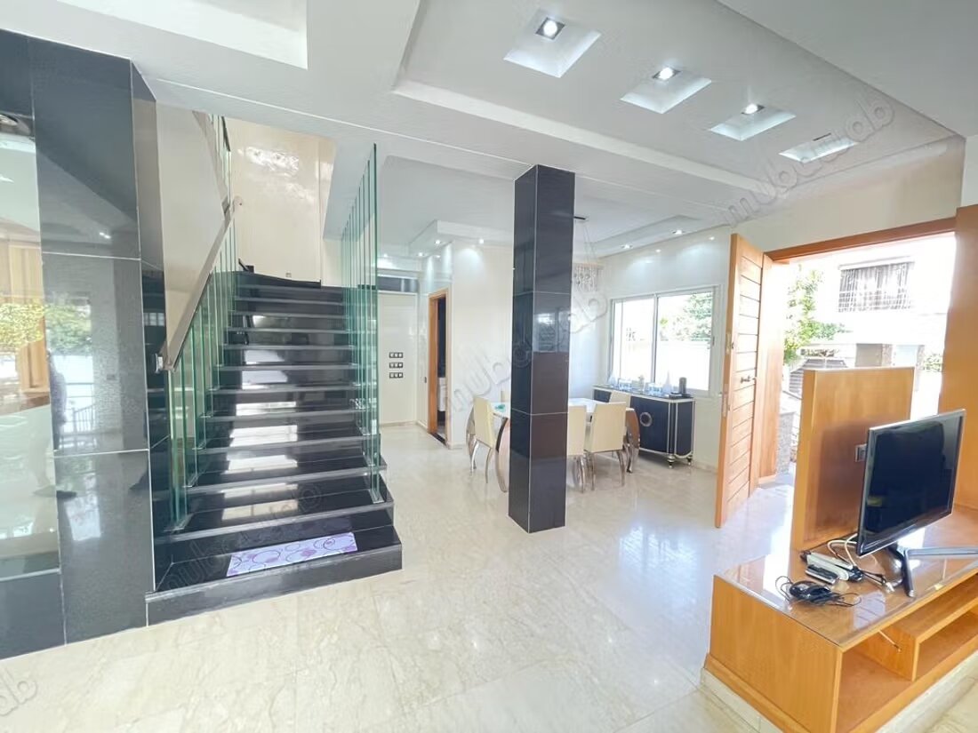 Villa 350 m² à louer à Rabat – quartier Riyad — Photo 8