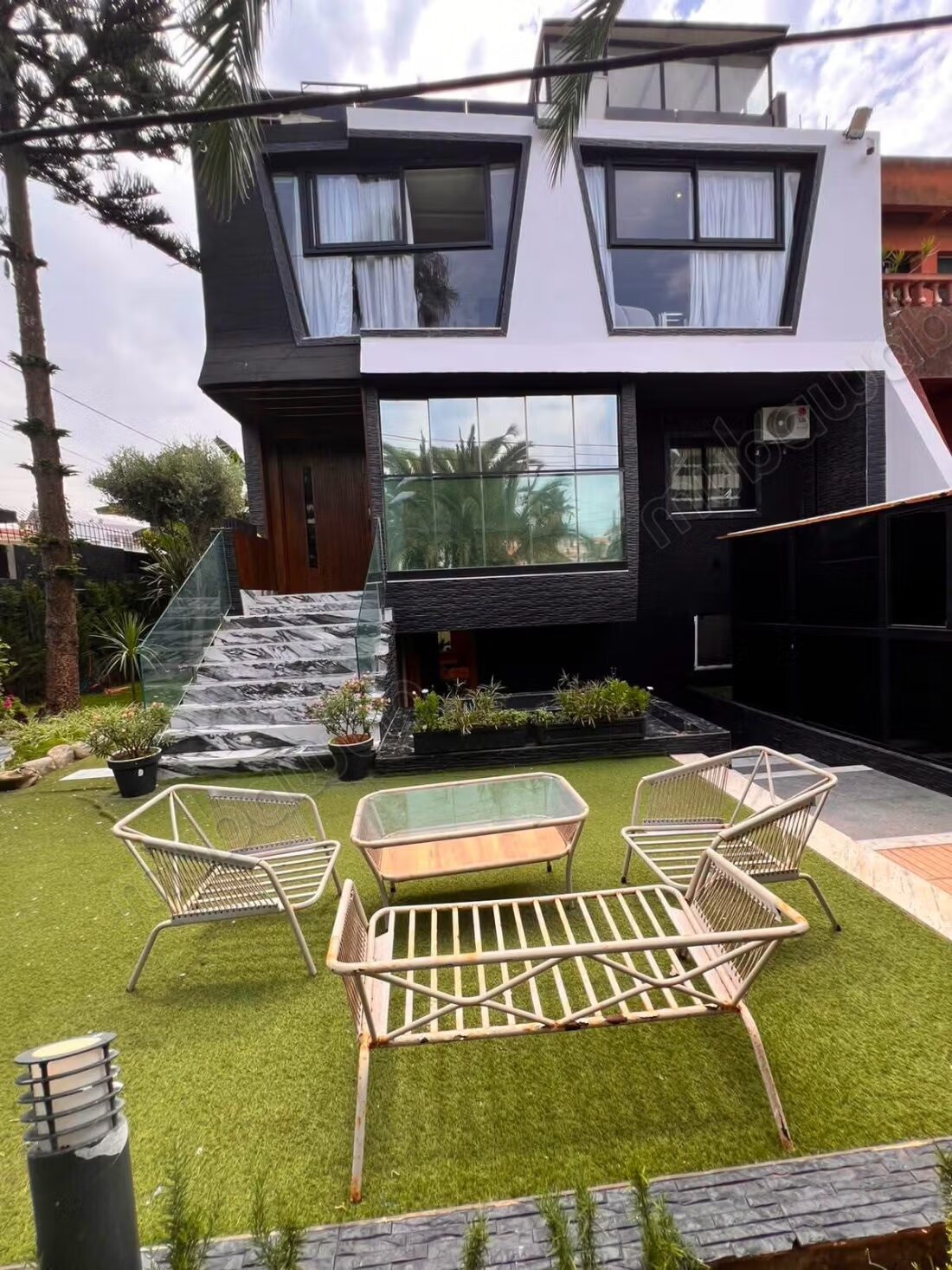 Modern Villa for Sale in Dar Bouazza, Casablanca — Photo 5