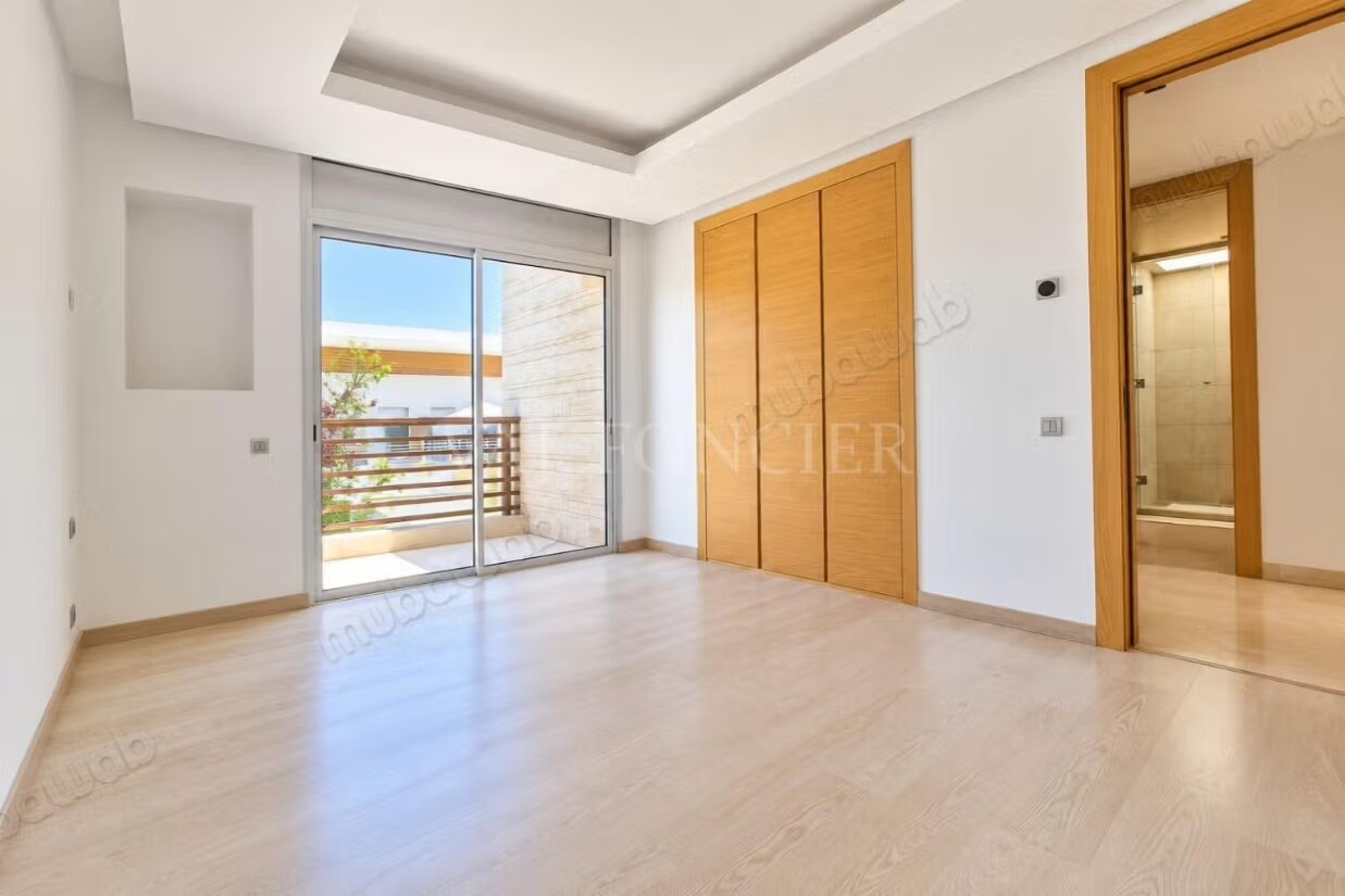 Villa 563 m² à louer à Casablanca - Bouskoura — Photo 9