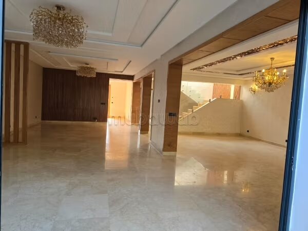 Villa 563 m² à louer à Casablanca - Bouskoura — Photo 15