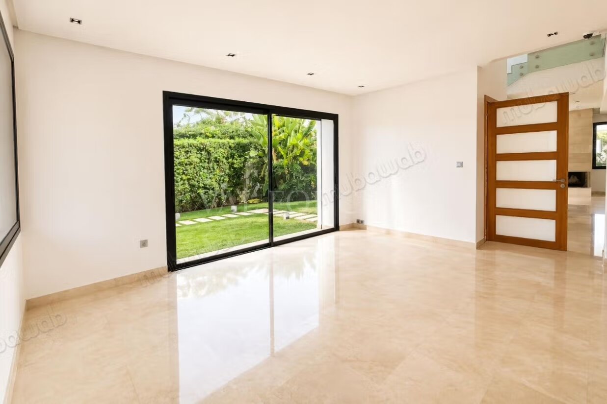 Villa 570 m² à louer à Casablanca — Photo 6