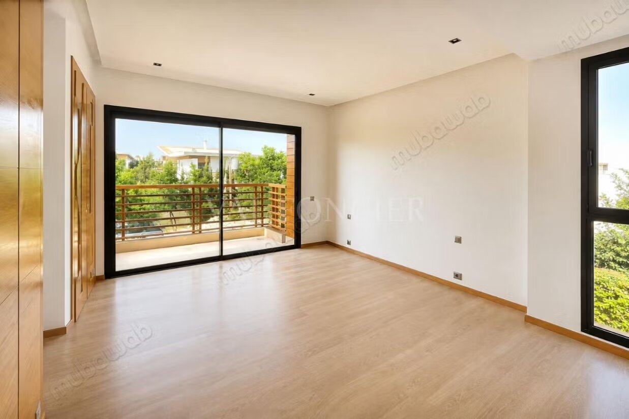 Villa 570 m² à louer à Casablanca — Photo 8