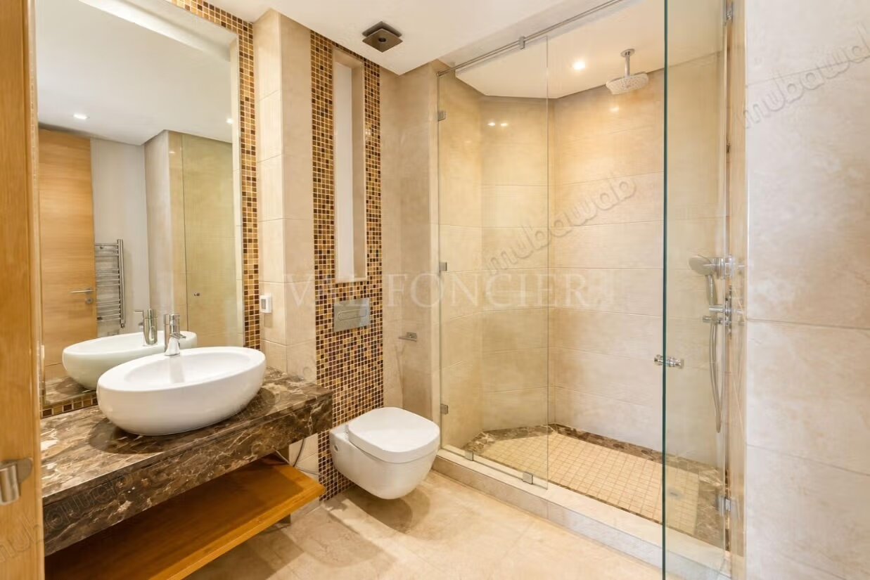 Villa 570 m² à louer à Casablanca — Photo 9