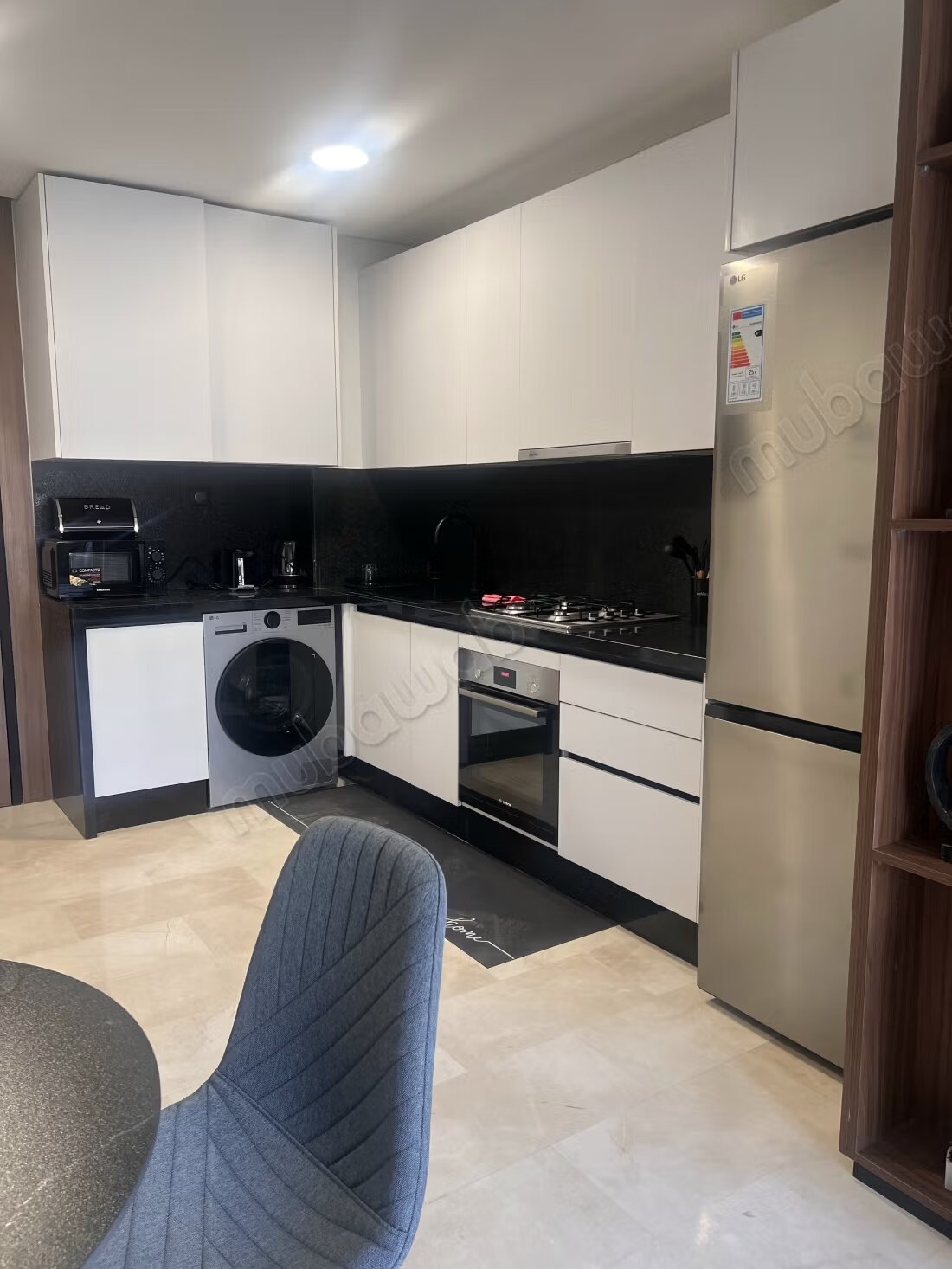 Appartement meublé neuf à louer à Casablanca — Photo 3