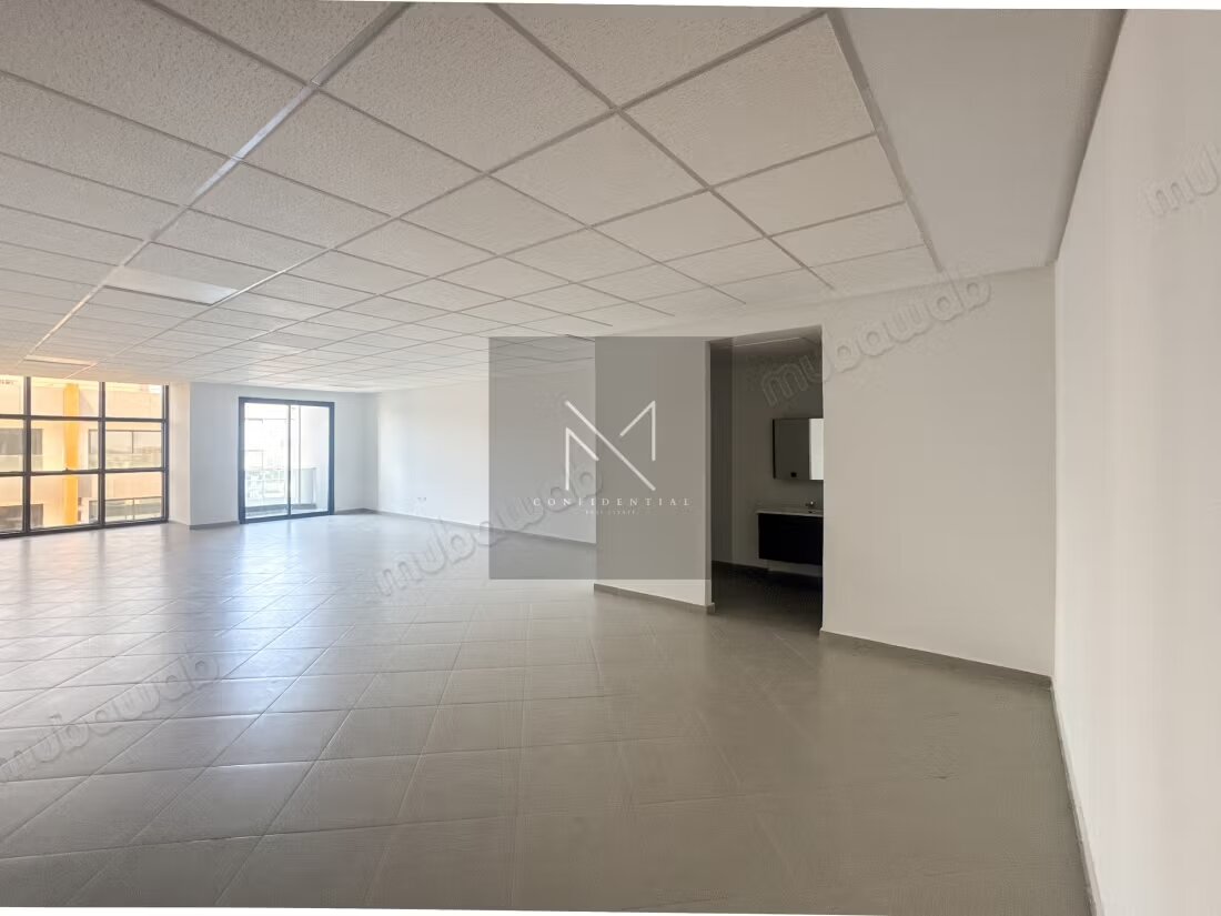 Office 76 m² for rent in Casablanca (Roches Noires) — Photo 2