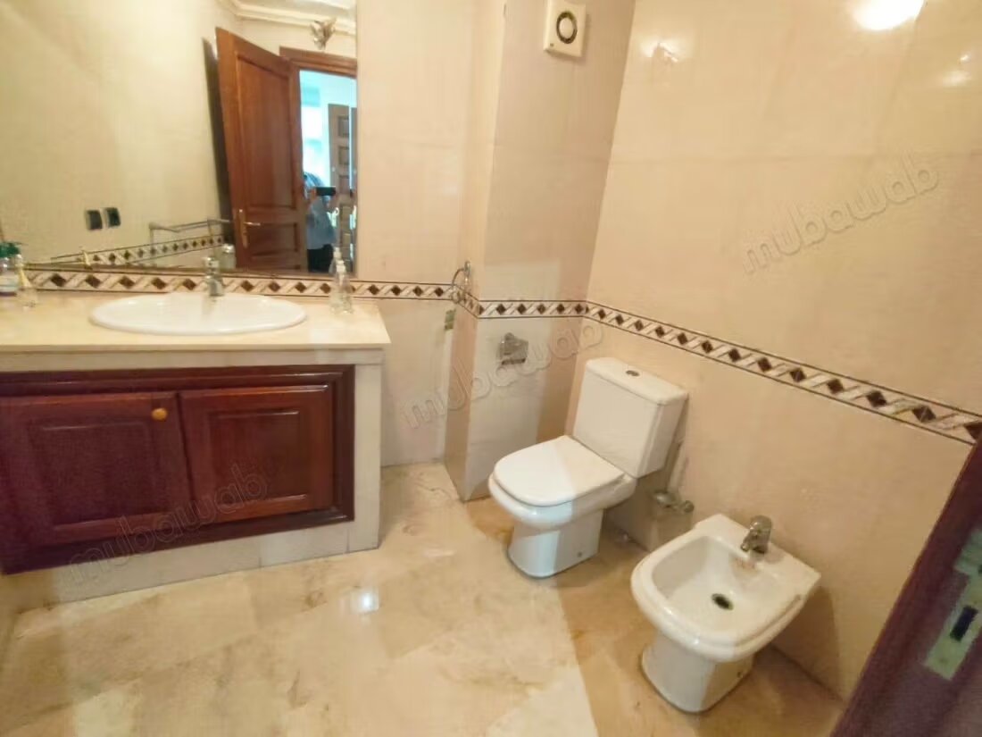 شقة 160 متر مربع للإيجار في الدار البيضاء - حي البالمير — Photo 17