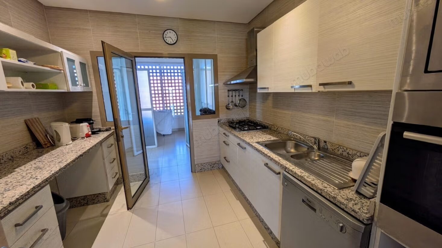 Apartment 105 m² for rent in Marrakech (Agdal) — Photo 10