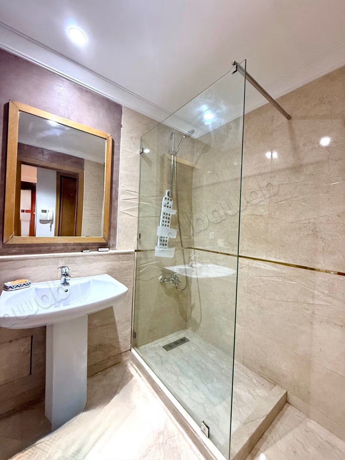 70 m² Studio for Rent in Casablanca — Photo 11