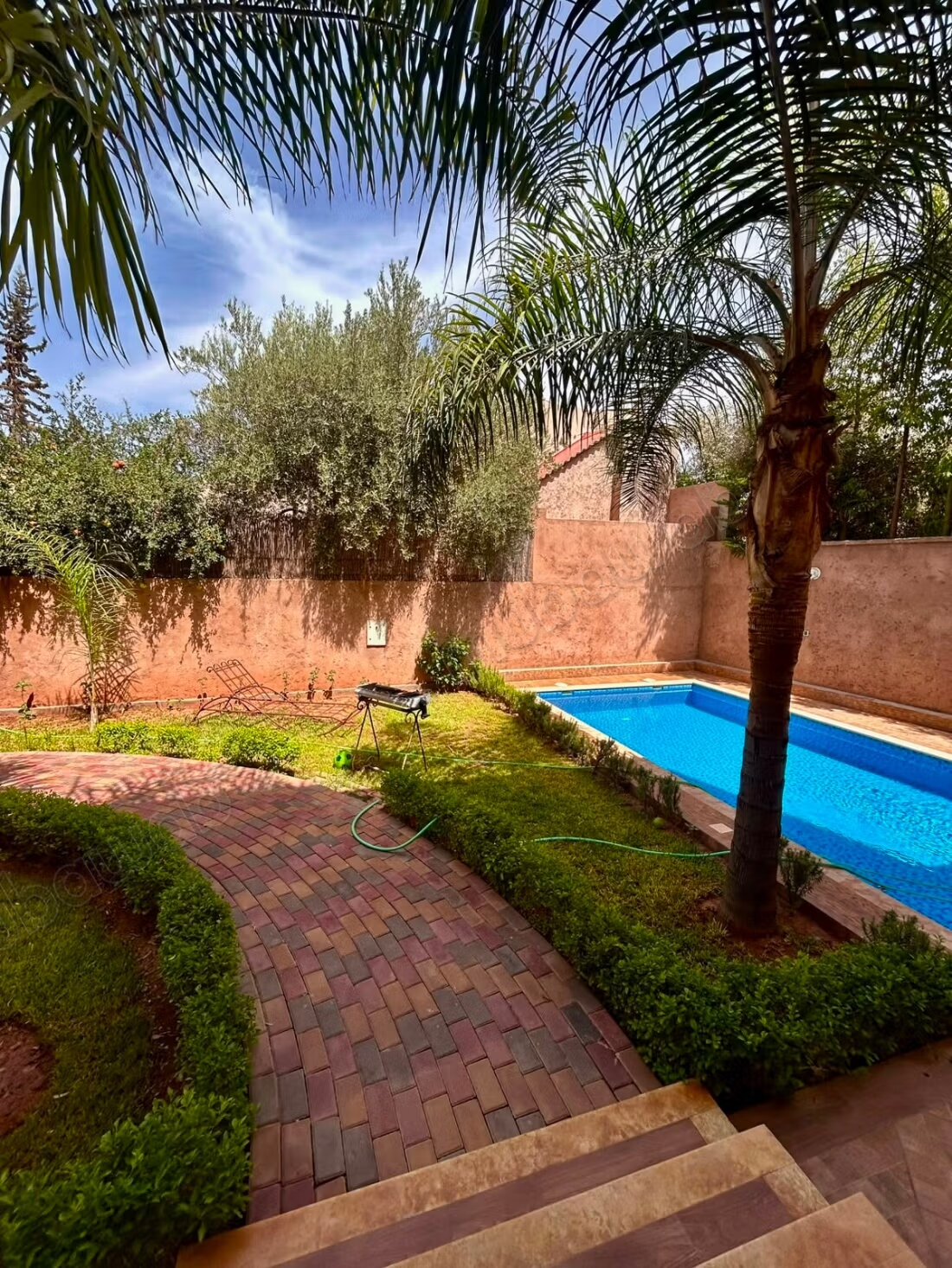 Villa 300 m² for rent in Marrakech — Photo 3