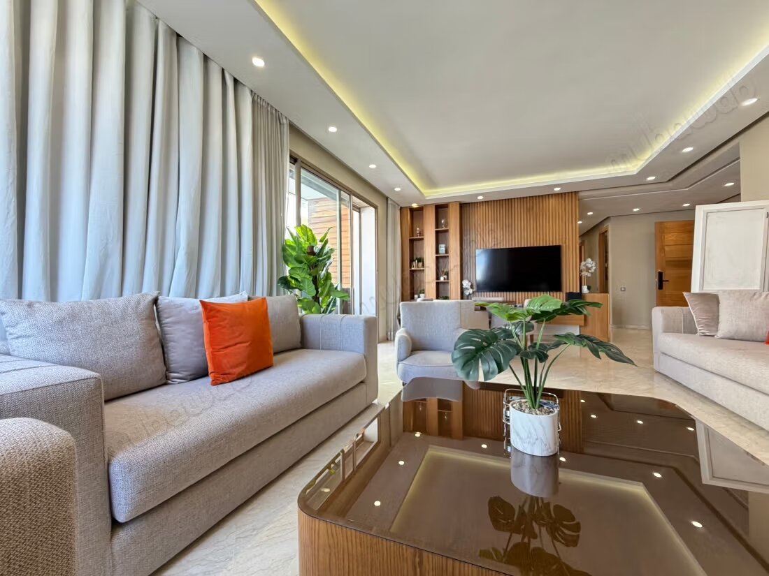 135 m² Apartment for Rent in Casablanca — Photo 4