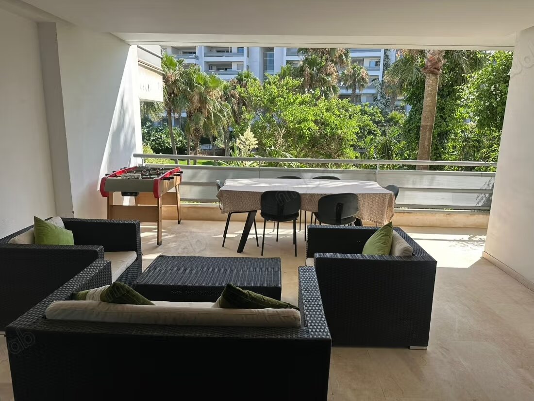 Apartment 200 m² for rent in Casablanca — Photo 3