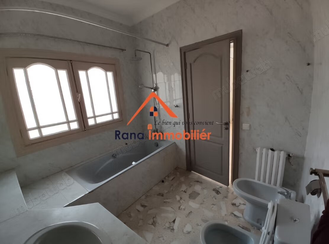 Villa 2200 m² for rent in Rabat – Souissi — Photo 23