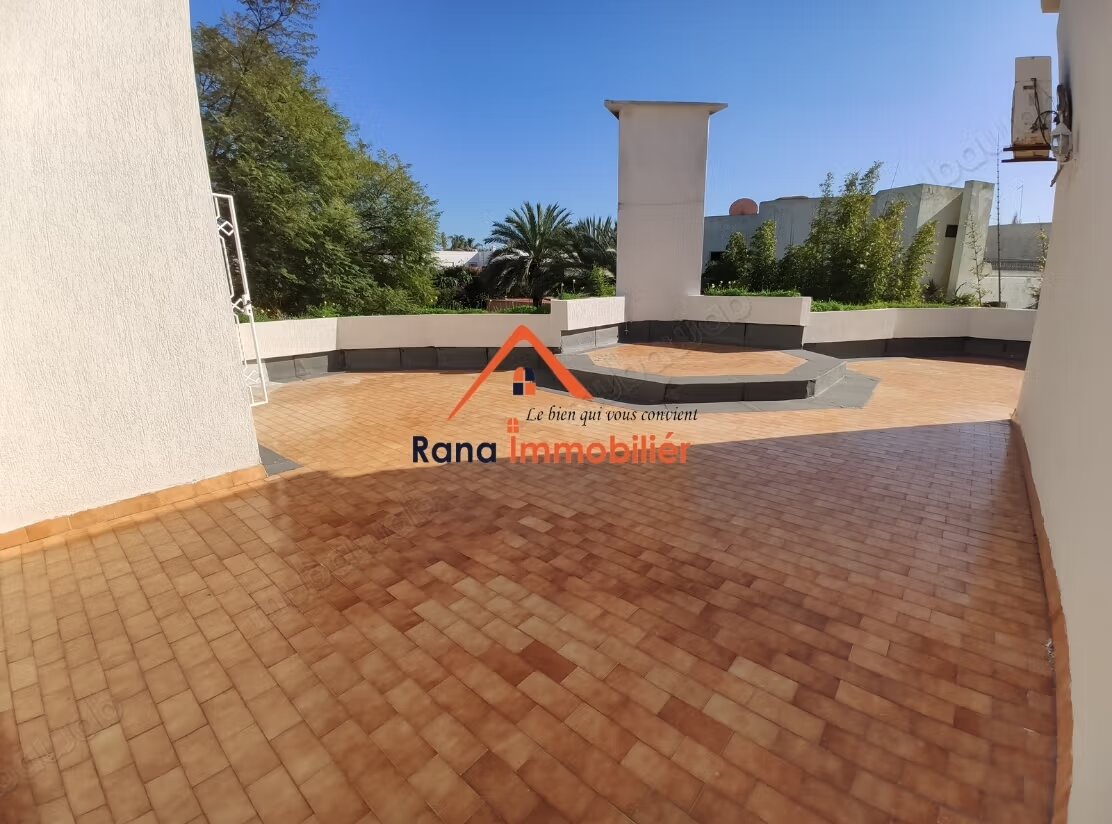 Villa 1000 m² for rent in Rabat – Souissi — Photo 27
