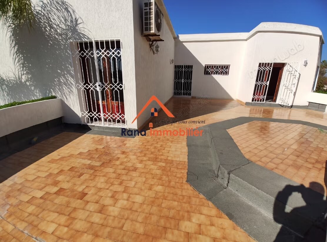 Villa 1000 m² for rent in Rabat – Souissi — Photo 28