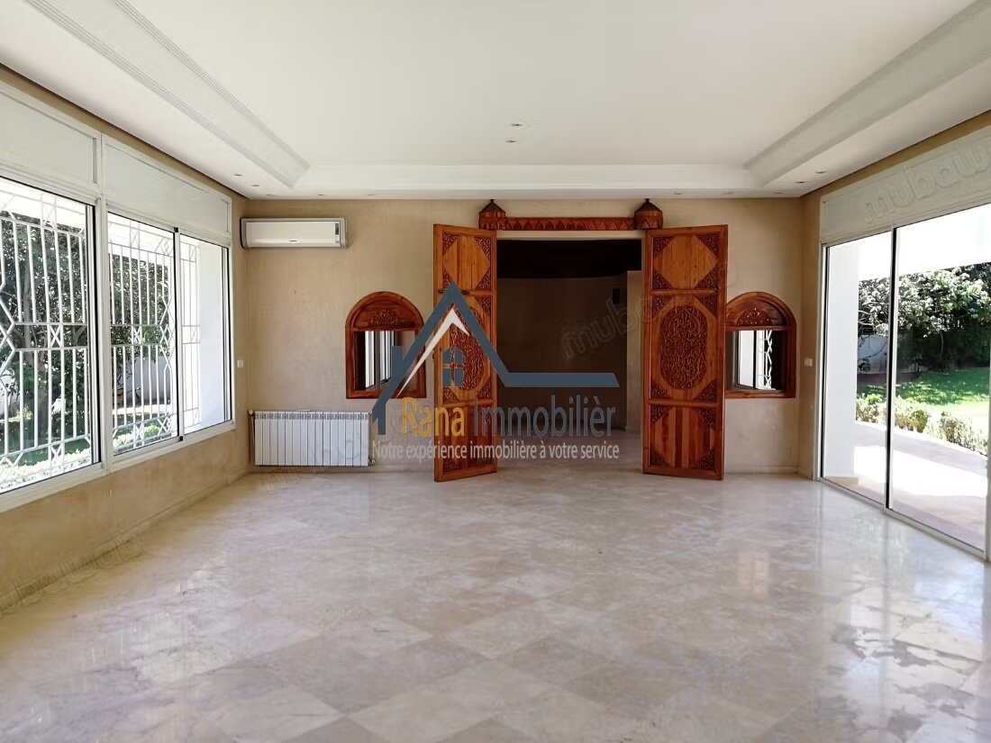 فيلا 2000 م² للإيجار في الرباط – سويزي — Photo 8
