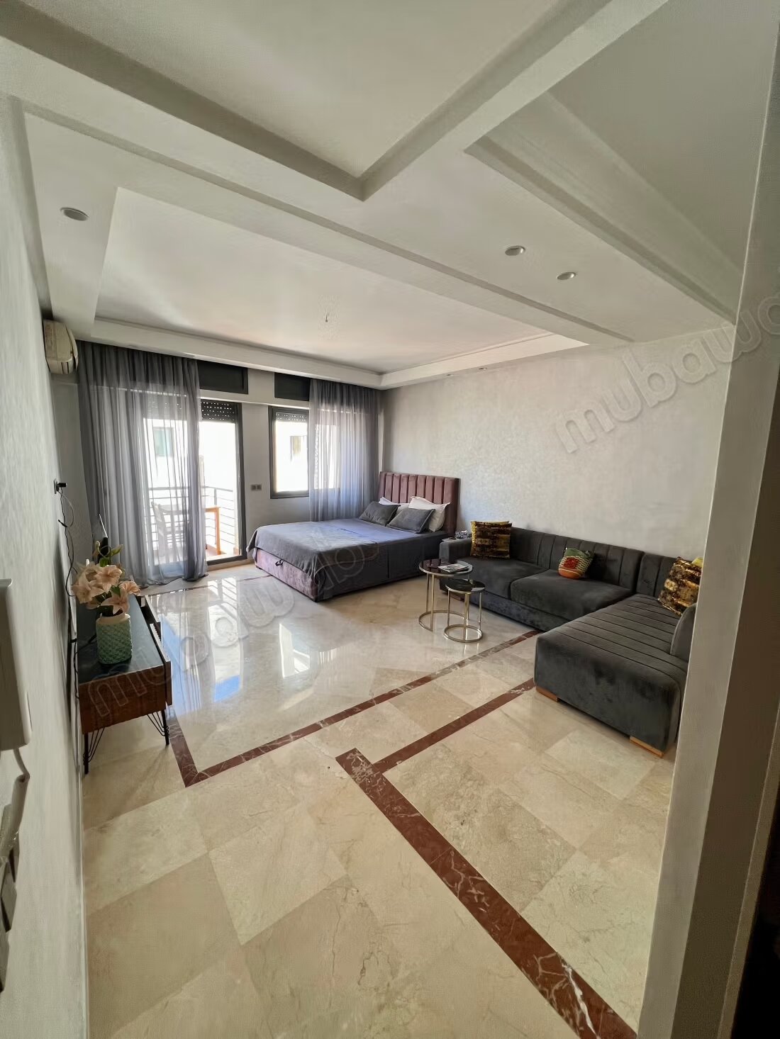 Furnished apartment for rent – Racine district, Casablanca — Photo 4