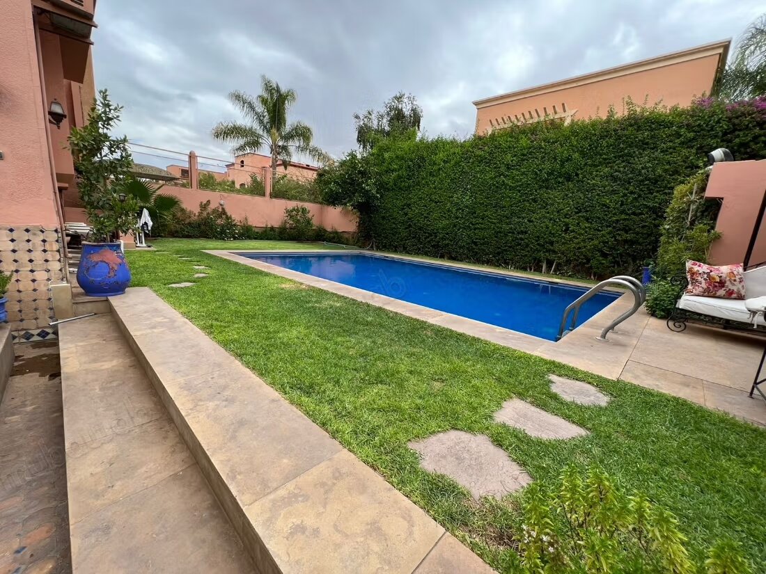 Villa 300 m² à louer à Marrakech — Photo 7